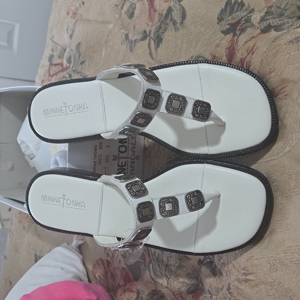 New Minnetonka Silverthorne White Sandals